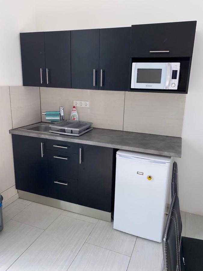 Varkerulet Apartman Sarvar Exterior photo
