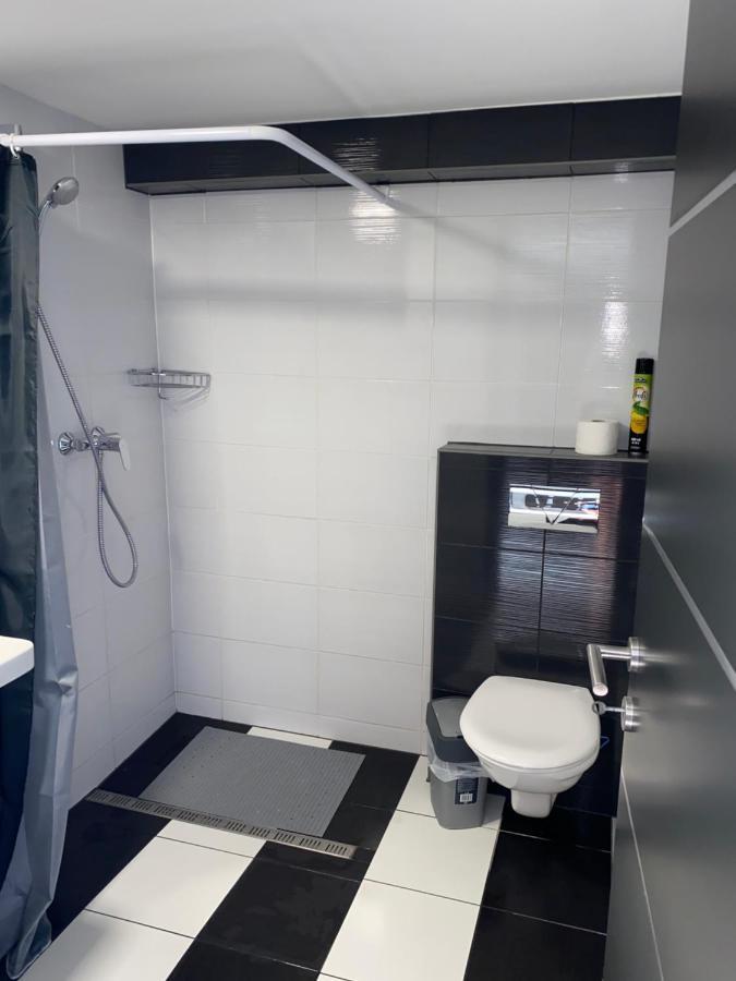 Varkerulet Apartman Sarvar Exterior photo